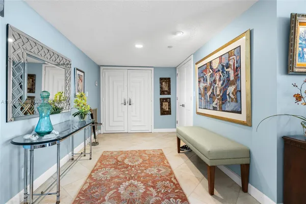 $2,295,000 | 19670 South Beach Road, Unit PHA4, Tequesta, FL 33469