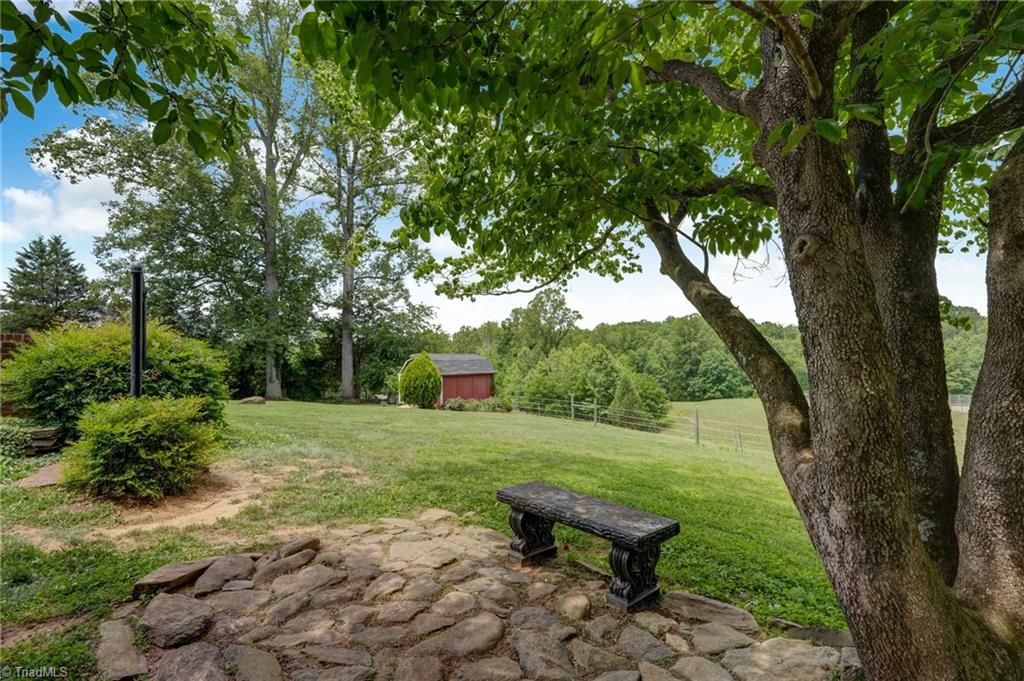 411 Vintage Road Eden, NC 27288 - Photo 34 of 40