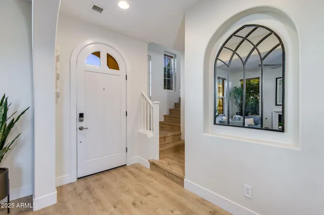 $725,000 | 2914 North 48th Place, Phoenix, AZ 85018