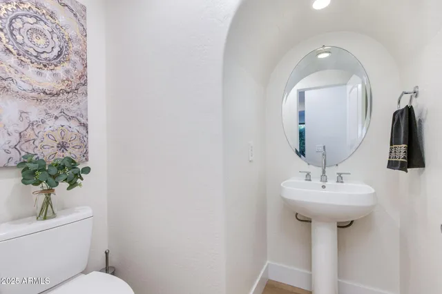 $725,000 | 2914 North 48th Place, Phoenix, AZ 85018