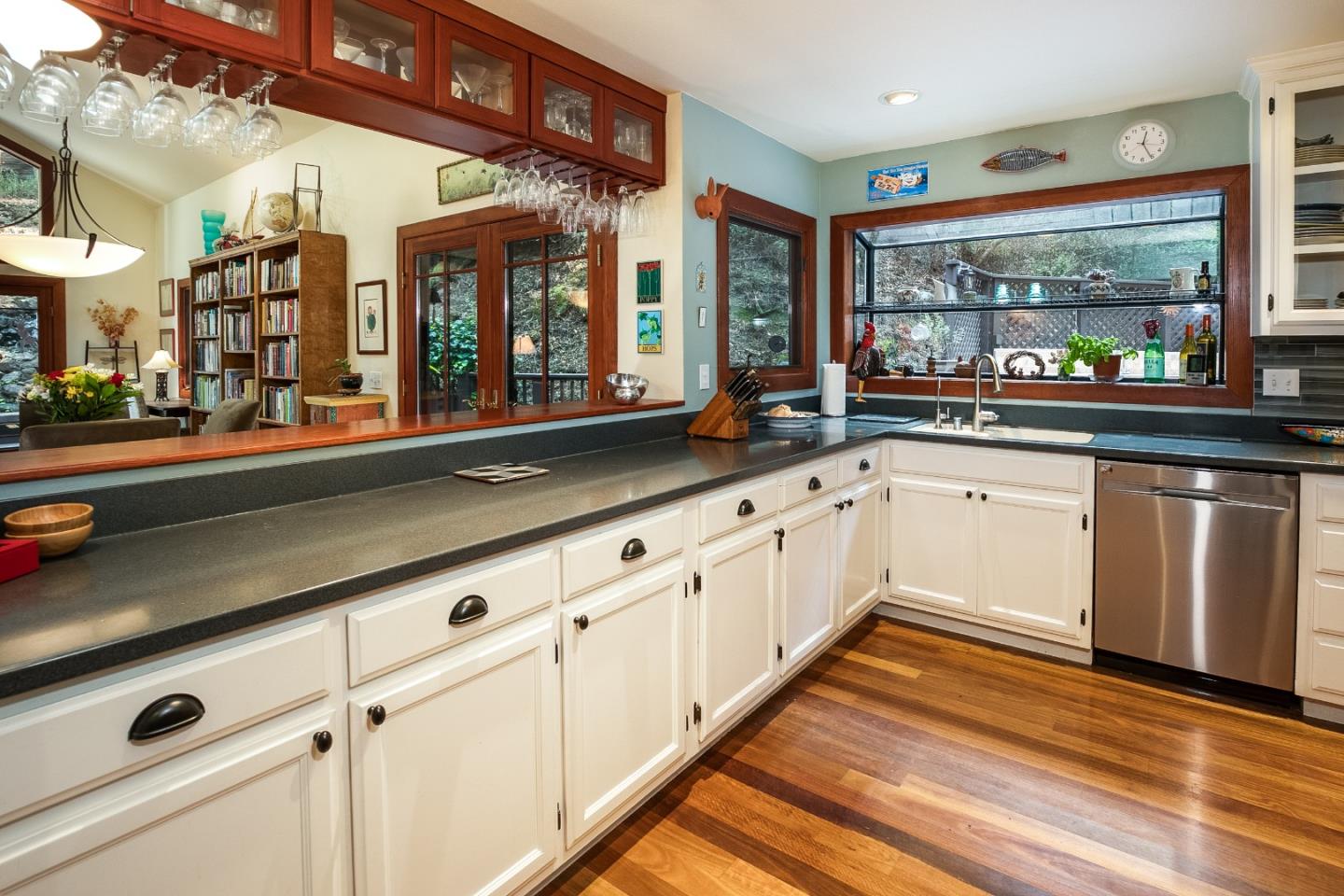 670 Mountain View Road Santa Cruz, CA 95065 - Photo 12 of 51 Gallery Image 12