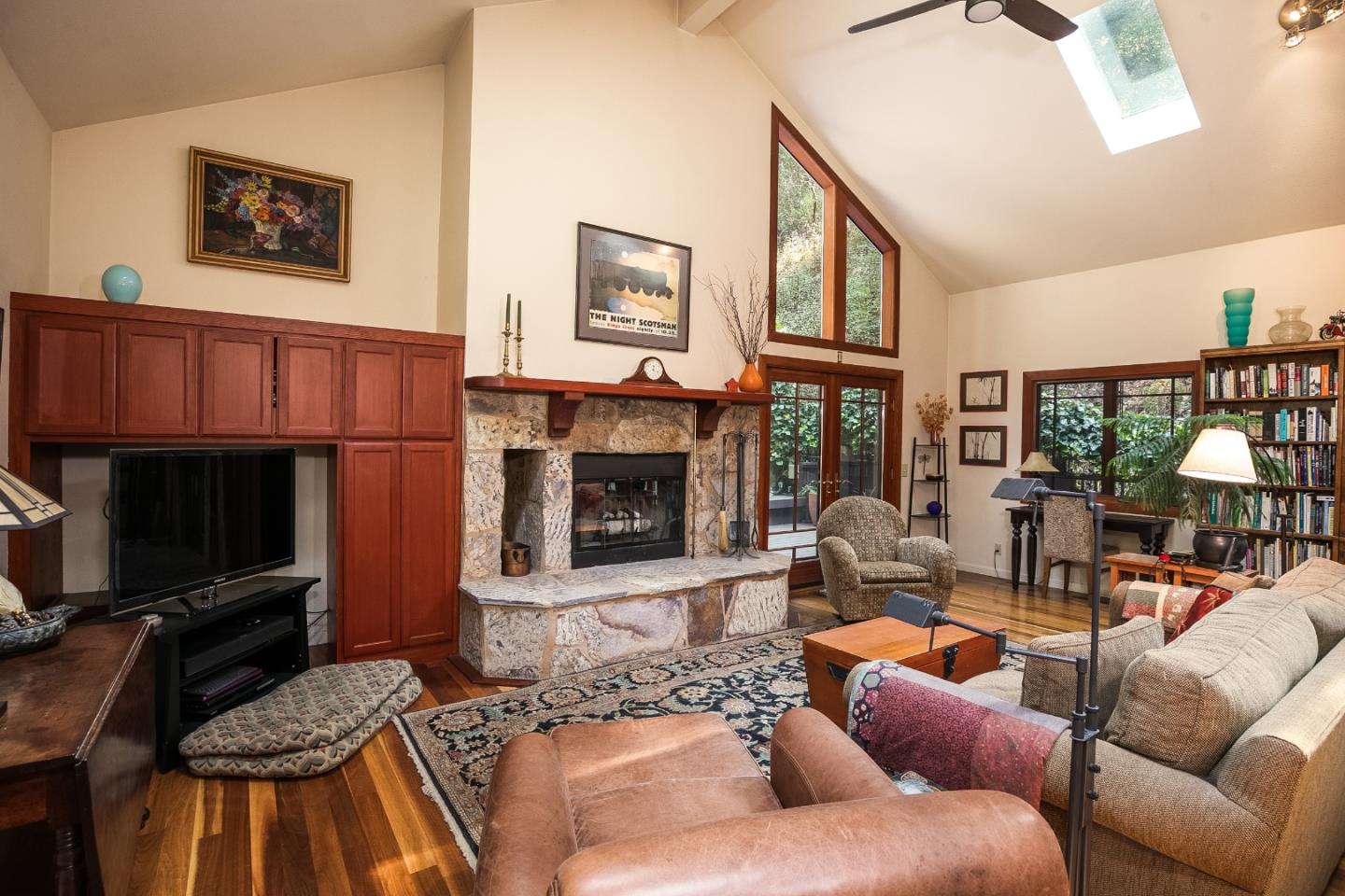 670 Mountain View Road Santa Cruz, CA 95065 - Photo 7 of 51 Gallery Image 7