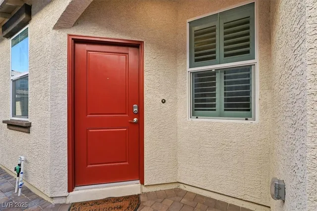 $767,990 | 433 Canary Song Drive, Henderson, NV 89011