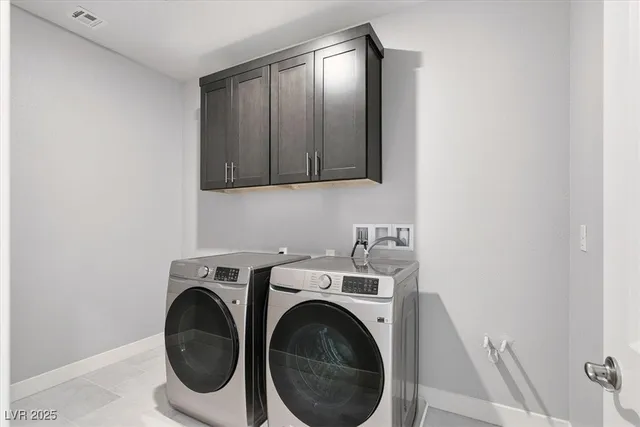 $767,990 | 433 Canary Song Drive, Henderson, NV 89011