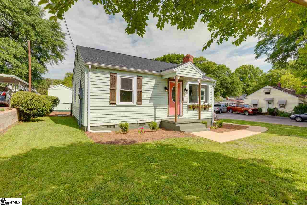 609 Perry Road Greenville, SC 29609 - Photo 3 of 33 Gallery Image 3