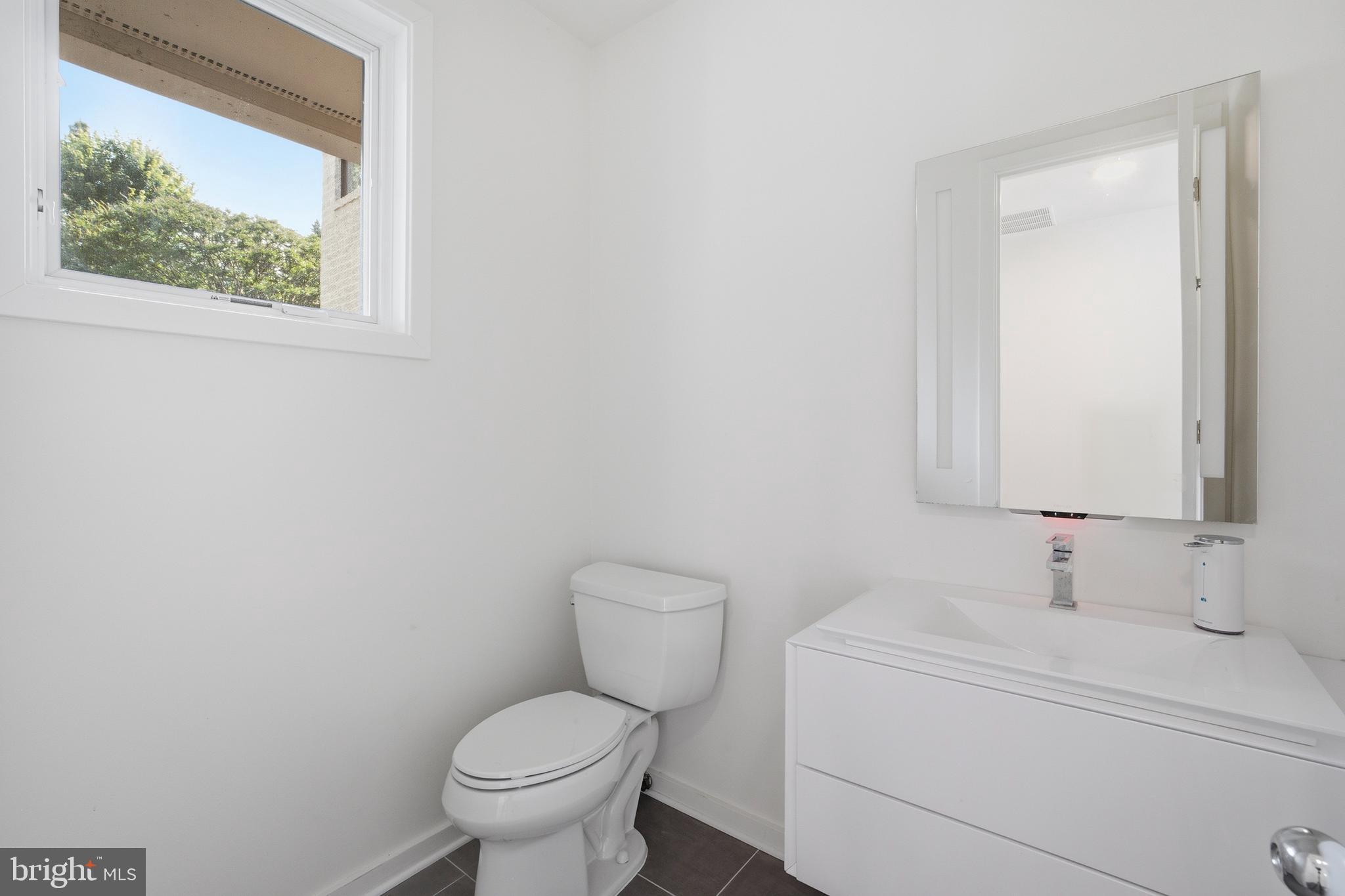 7545 Potomac Fall Road McLean, VA 22102 - Photo 27 of 89