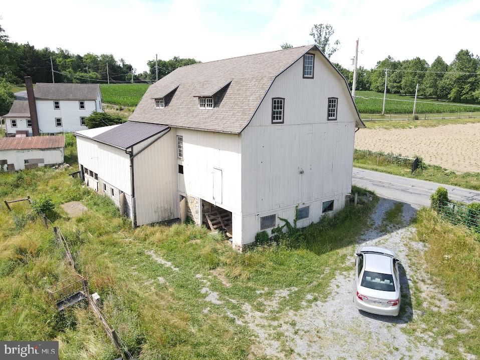 2296 Valley Road Manheim, PA 17545 - Photo 58 of 80