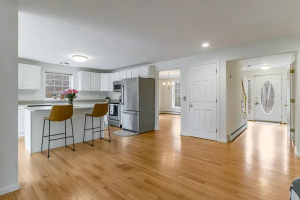 $925,000 | 155 Chase Road, South Hampton, NH 03827