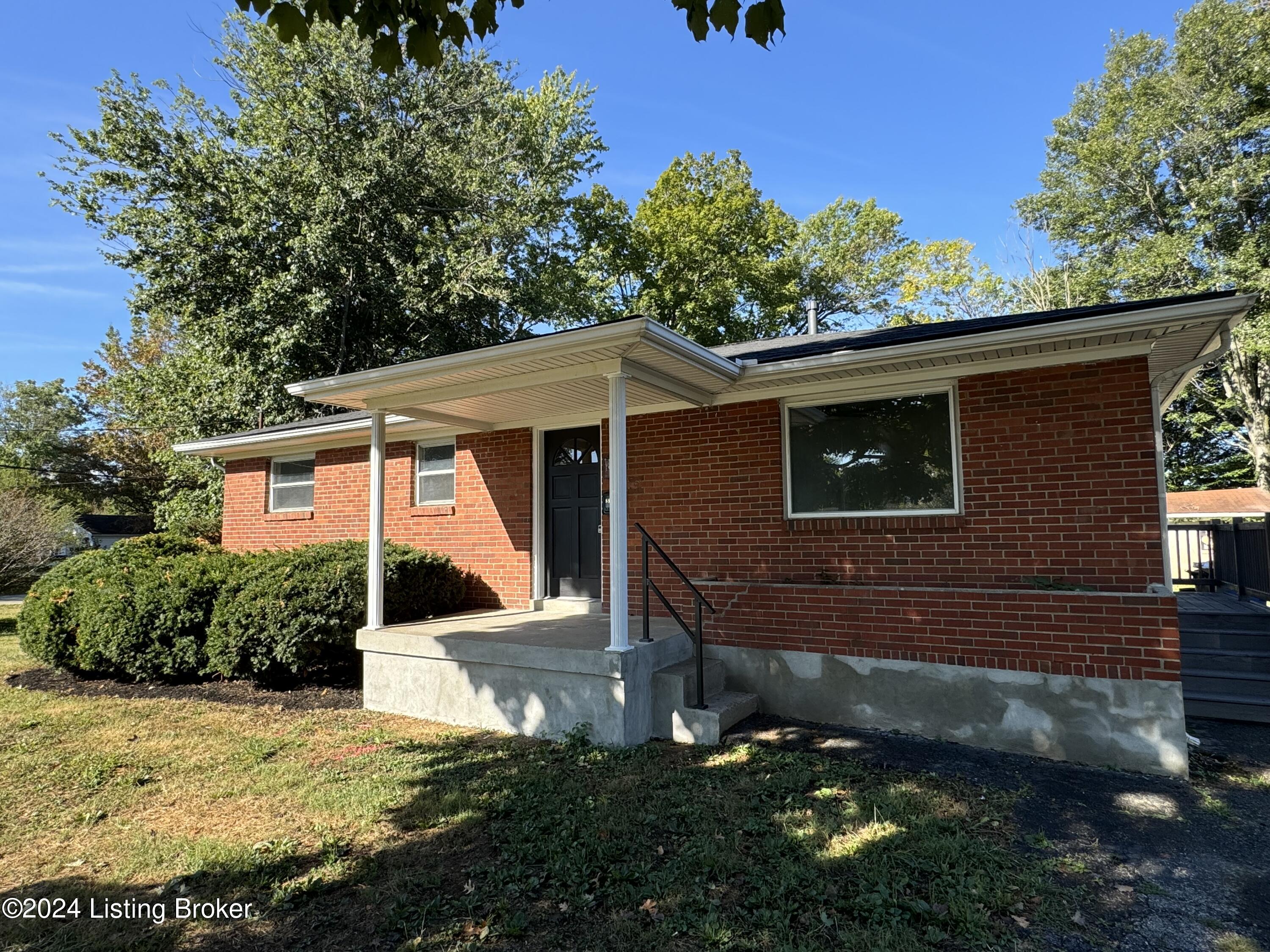 8800 Terry Road Louisville, KY 40258 - Photo 1 of 15 IMG_0228