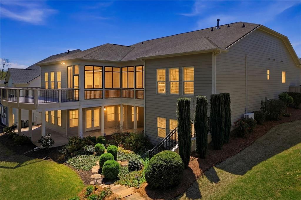 655 Hemlock Trail Canton, GA 30114 - Photo 3 of 58 a front view of a house