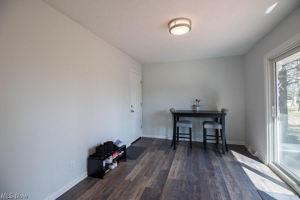 719 Edgewood Road Cleveland, OH 44143 - Photo 5 of 29 Gallery Image 5