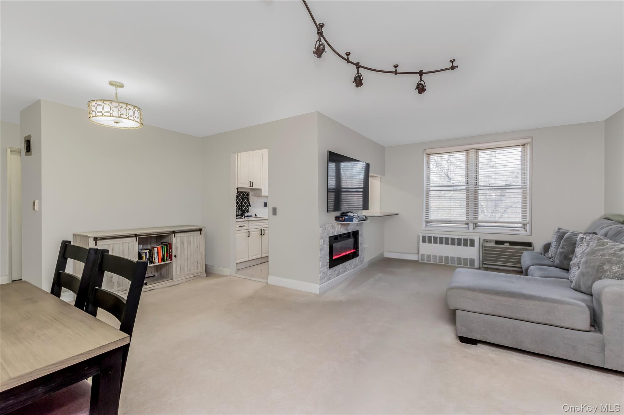 245 Rumsey Road, Unit 5G Yonkers, NY 10701 - Photo 2 of 11
