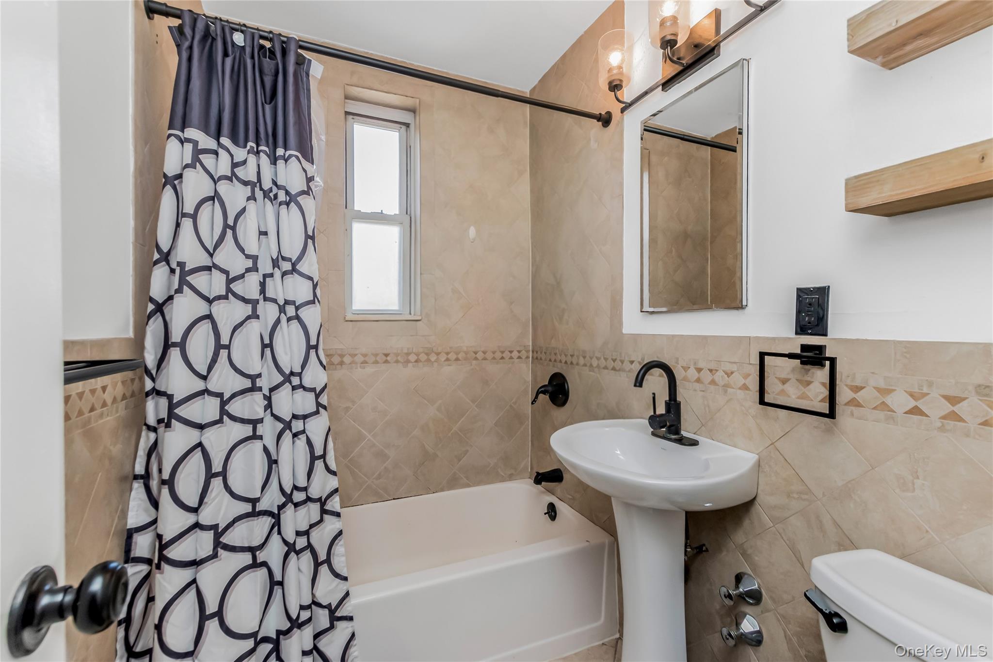 245 Rumsey Road, Unit 5G Yonkers, NY 10701 - Photo 6 of 11