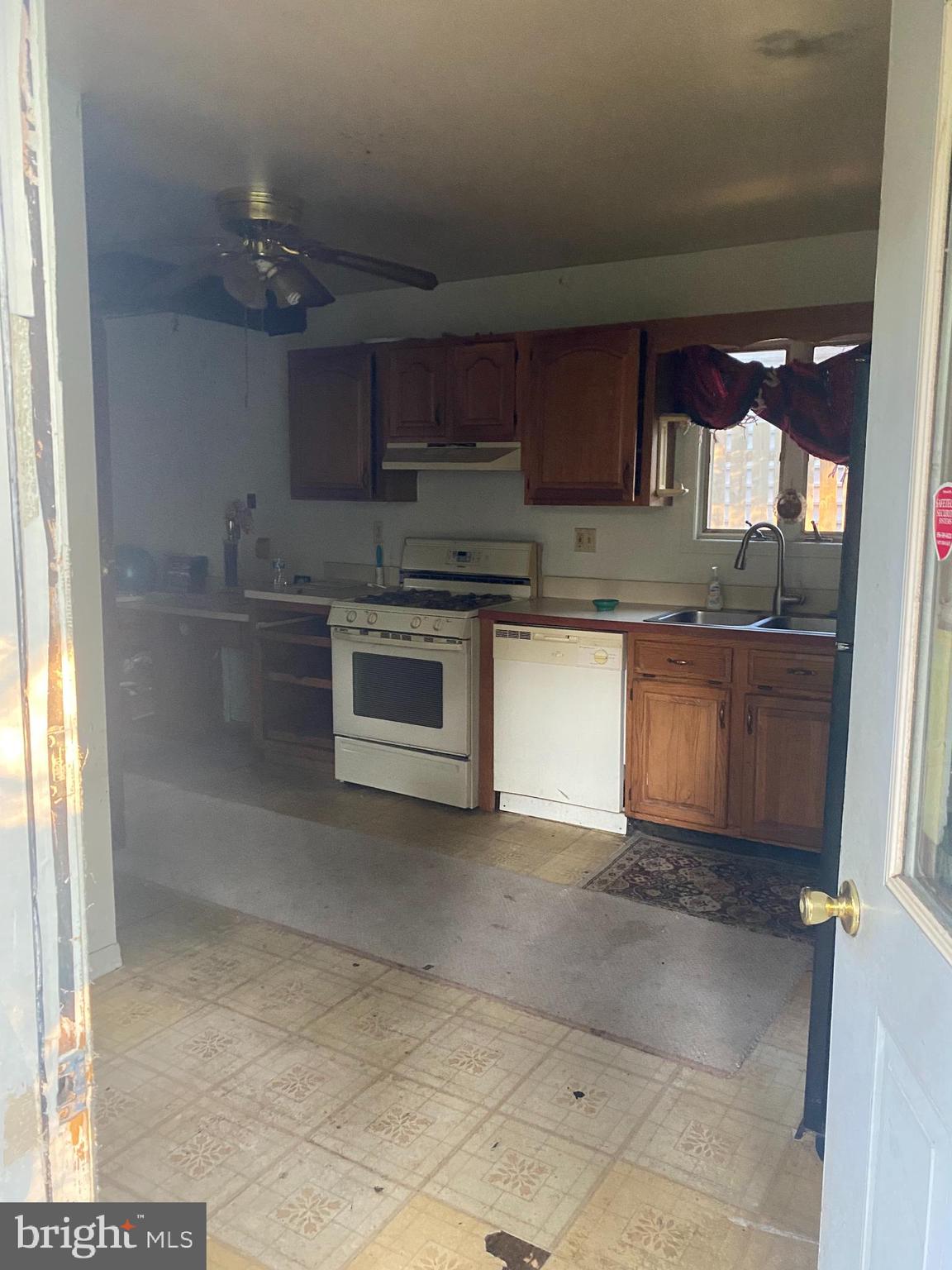 210 Boulevard Avenue Pitman, NJ 08071 - Photo 3 of 11