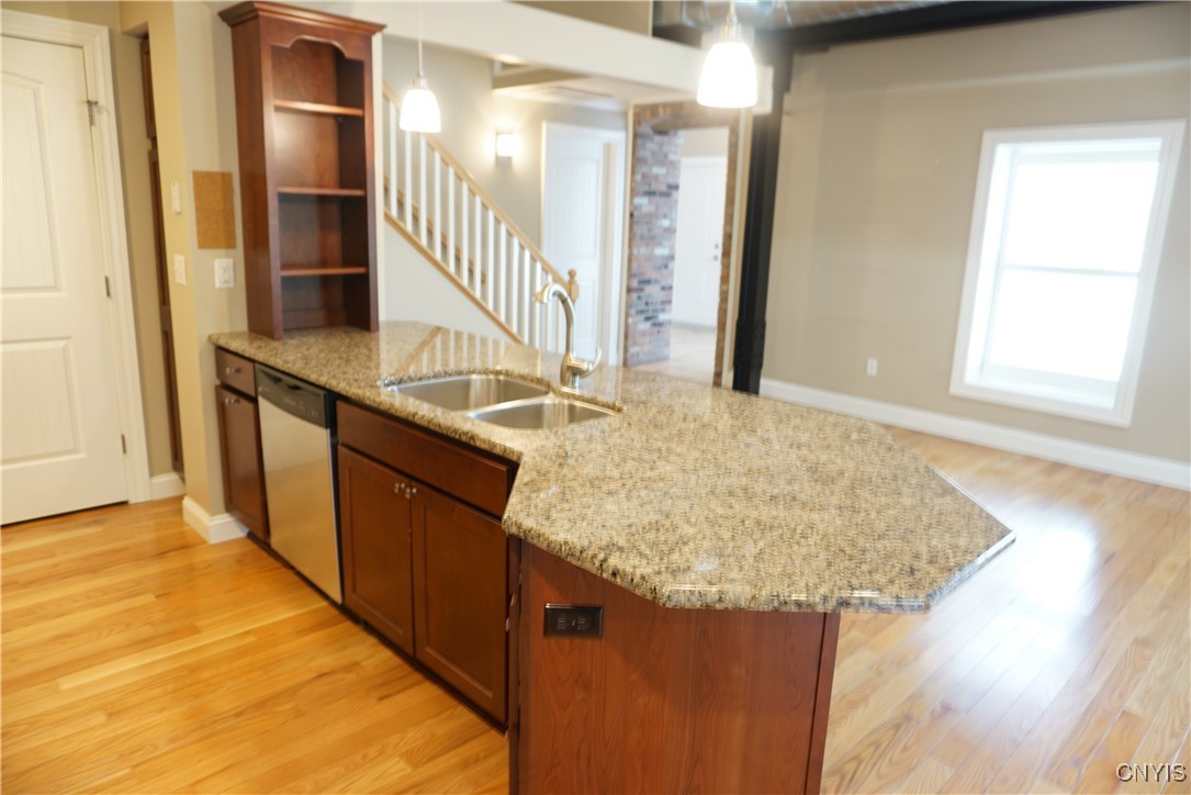 100 Limestone Plaza, Unit 3E Manlius, NY 13066 - Photo 4 of 45