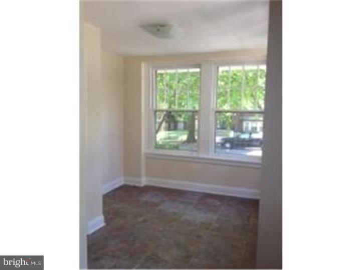 6111 Nassau Road Philadelphia, PA 19151 - Photo 8 of 22 Mud Room