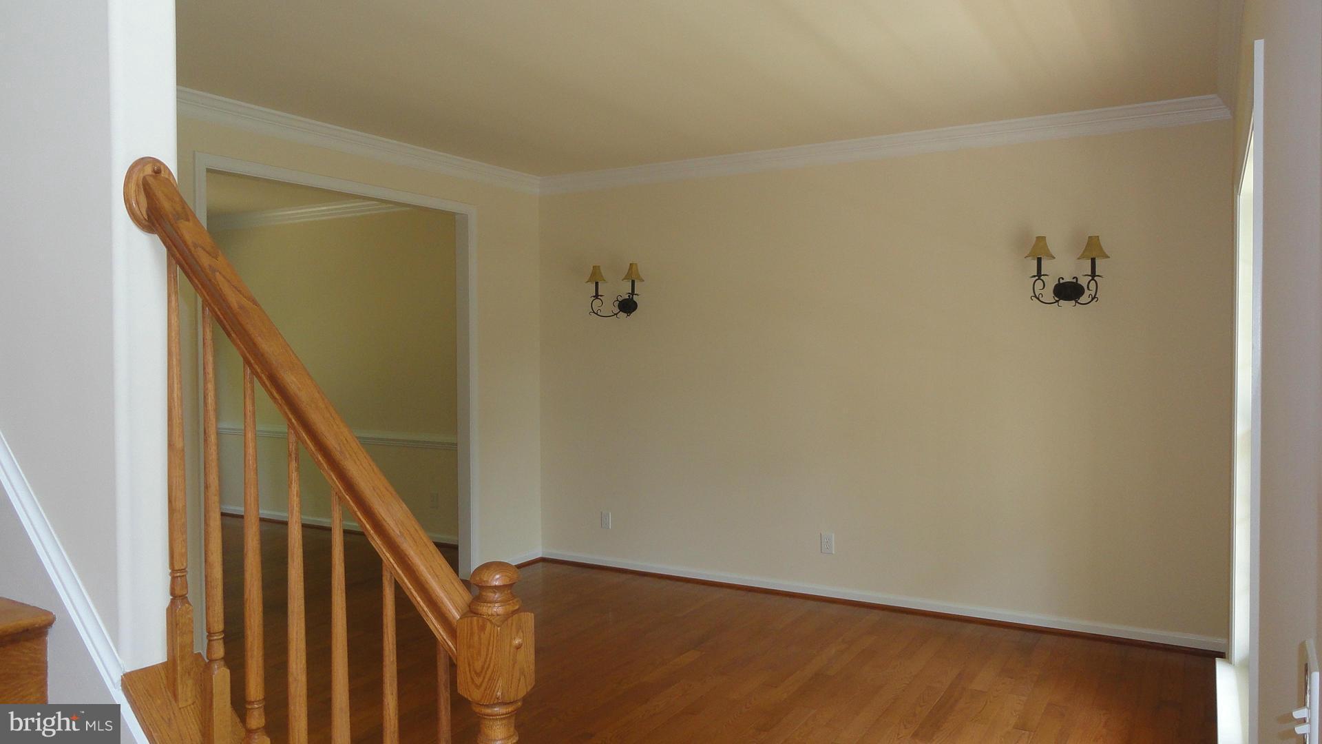 153 Revell Road Fredericksburg, VA 22405 - Photo 9 of 24 Living Room
