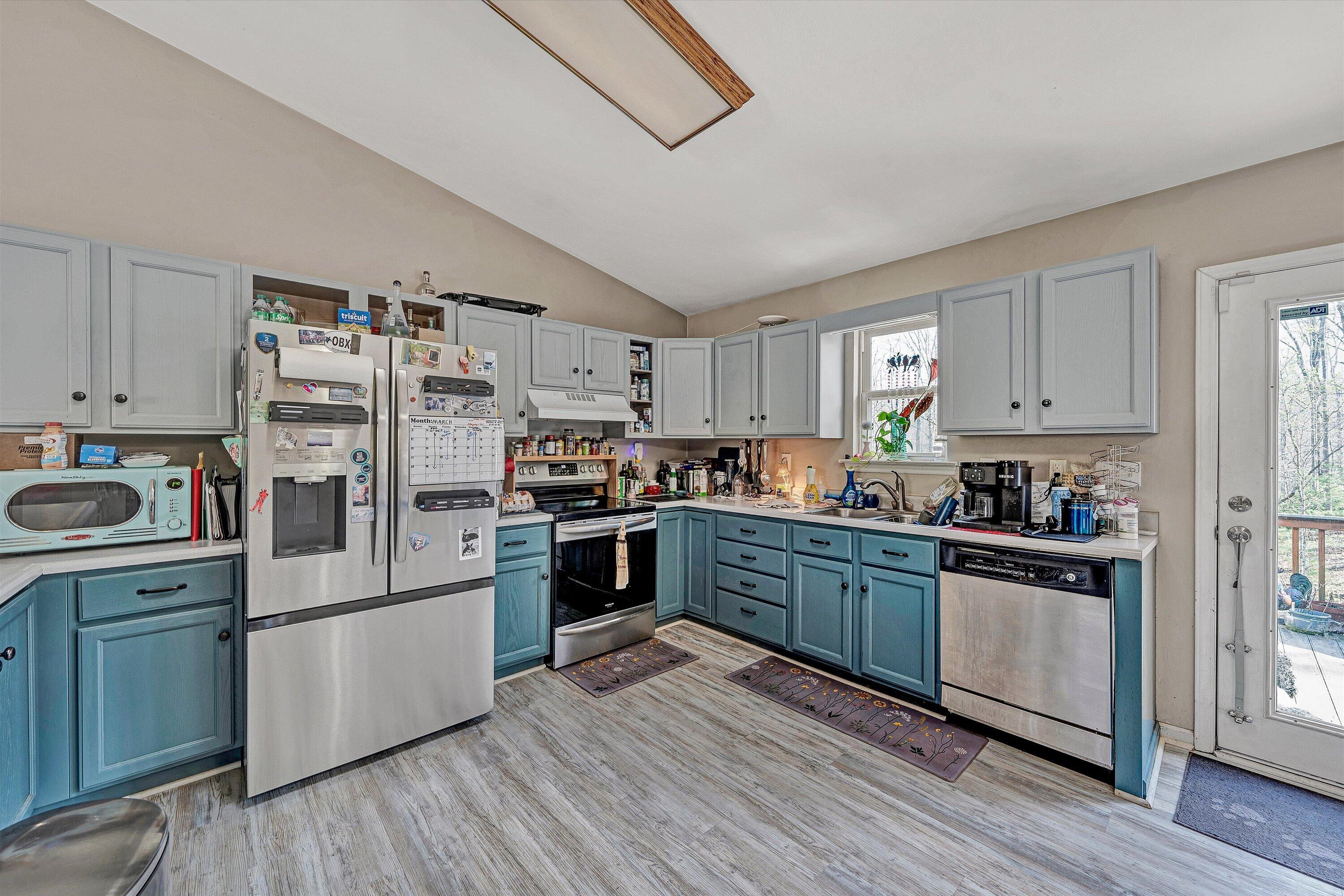 542 Mt Airy Road Hardy, VA 24101 - Photo 9 of 21 06-DSC00414