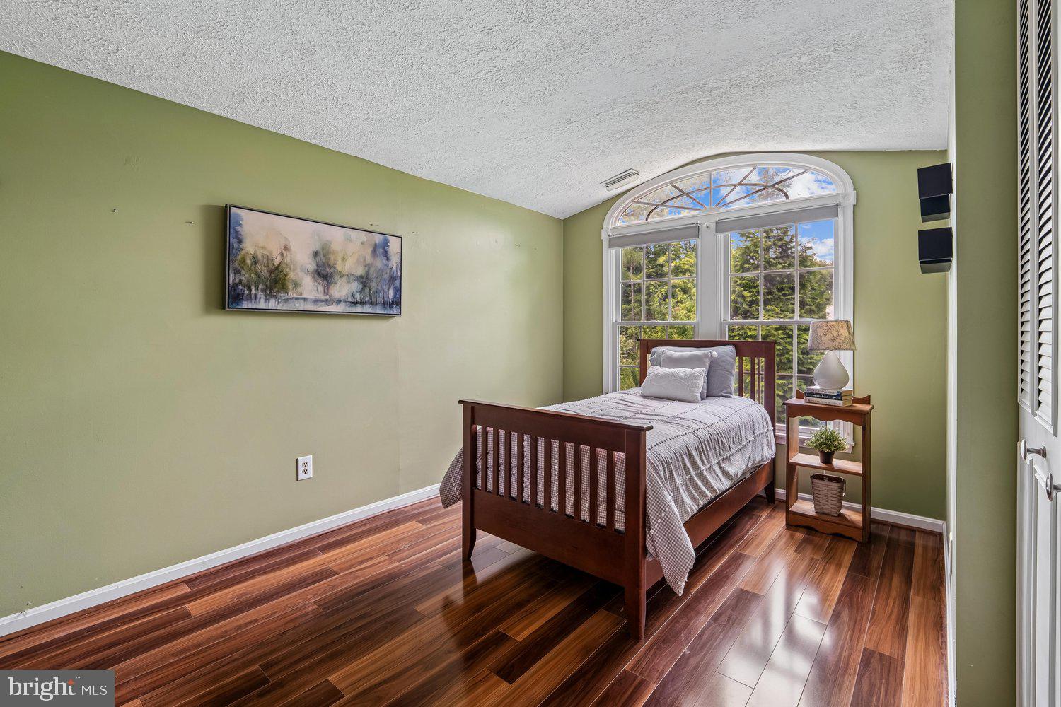 8044 Red Jacket Way Jessup, MD 20794 - Photo 40 of 71 2ND BEDROOM W/ BEAUTIFUL ARCHED WINDOW