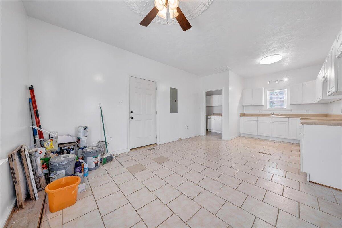 1202 Rugby Boulevard Northwest Roanoke, VA 24017 - Photo 15 of 26 15-MIB03631