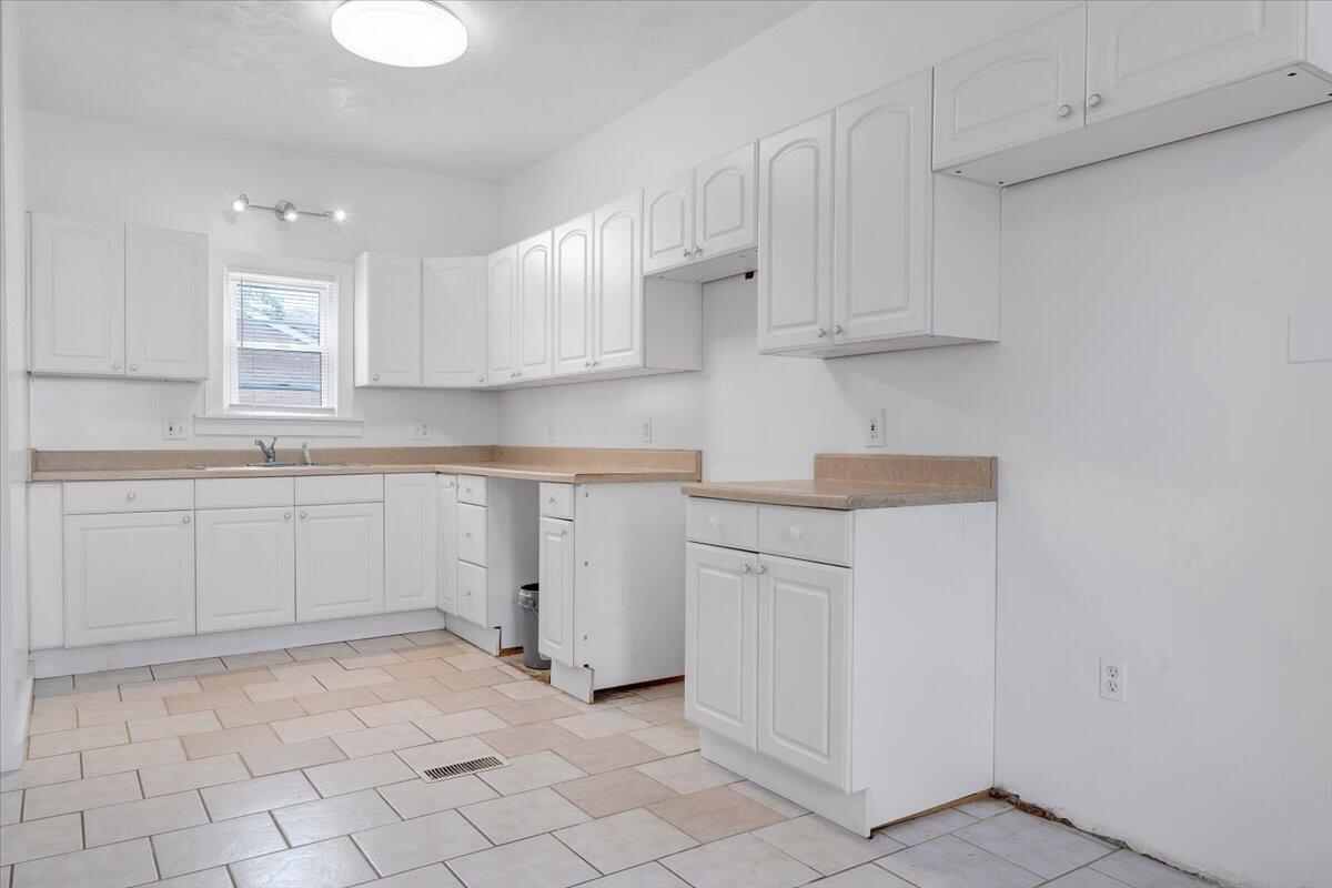 1202 Rugby Boulevard Northwest Roanoke, VA 24017 - Photo 16 of 26 16-MIB03634