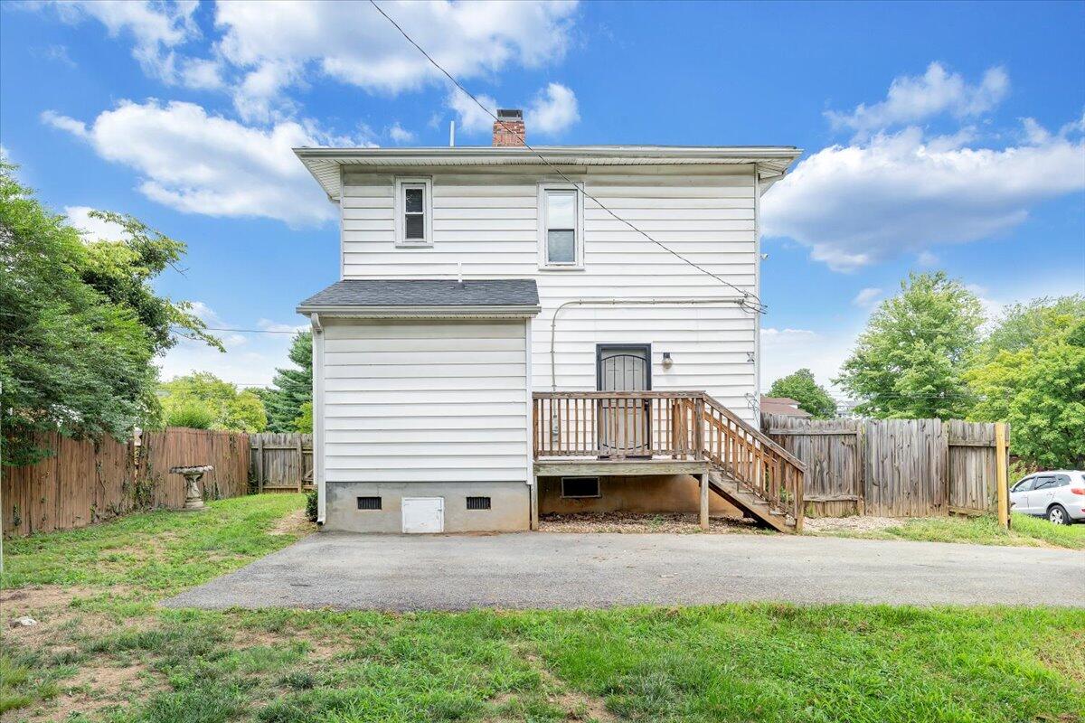 1202 Rugby Boulevard Northwest Roanoke, VA 24017 - Photo 18 of 26 18-MIB03640