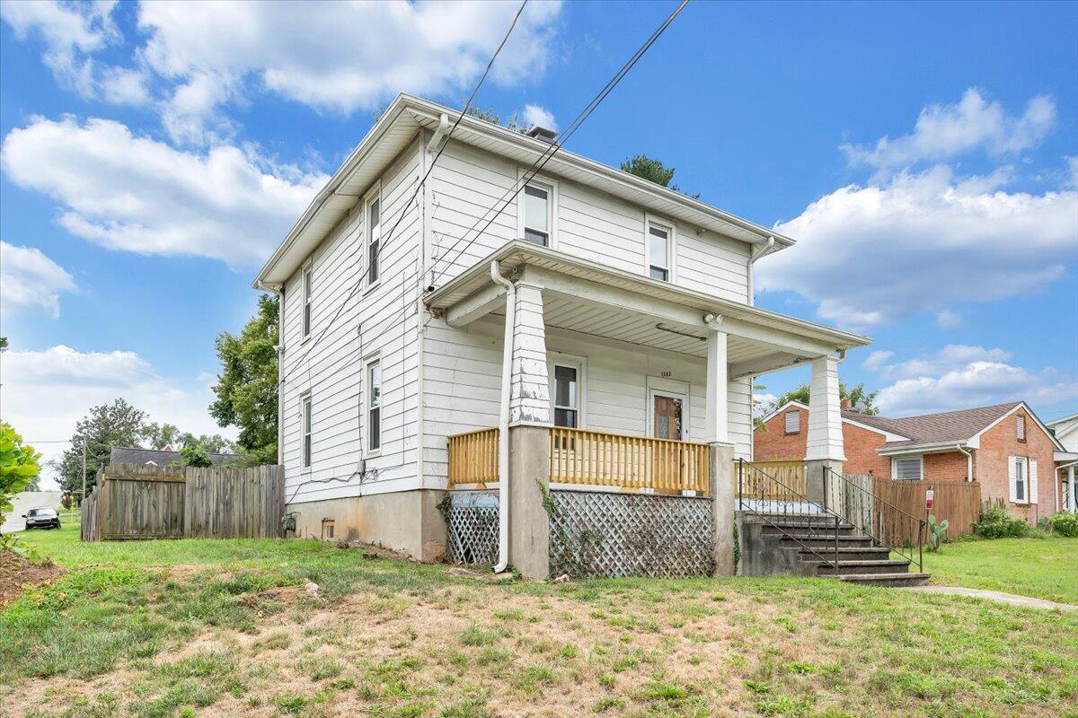 1202 Rugby Boulevard Northwest Roanoke, VA 24017 - Photo 21 of 26 21-MIB03649
