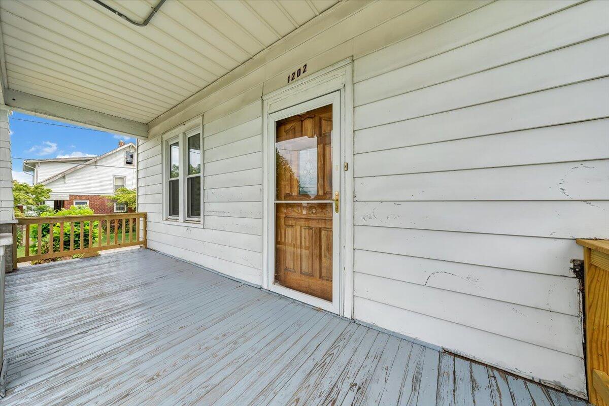 1202 Rugby Boulevard Northwest Roanoke, VA 24017 - Photo 24 of 26 24-MIB03661