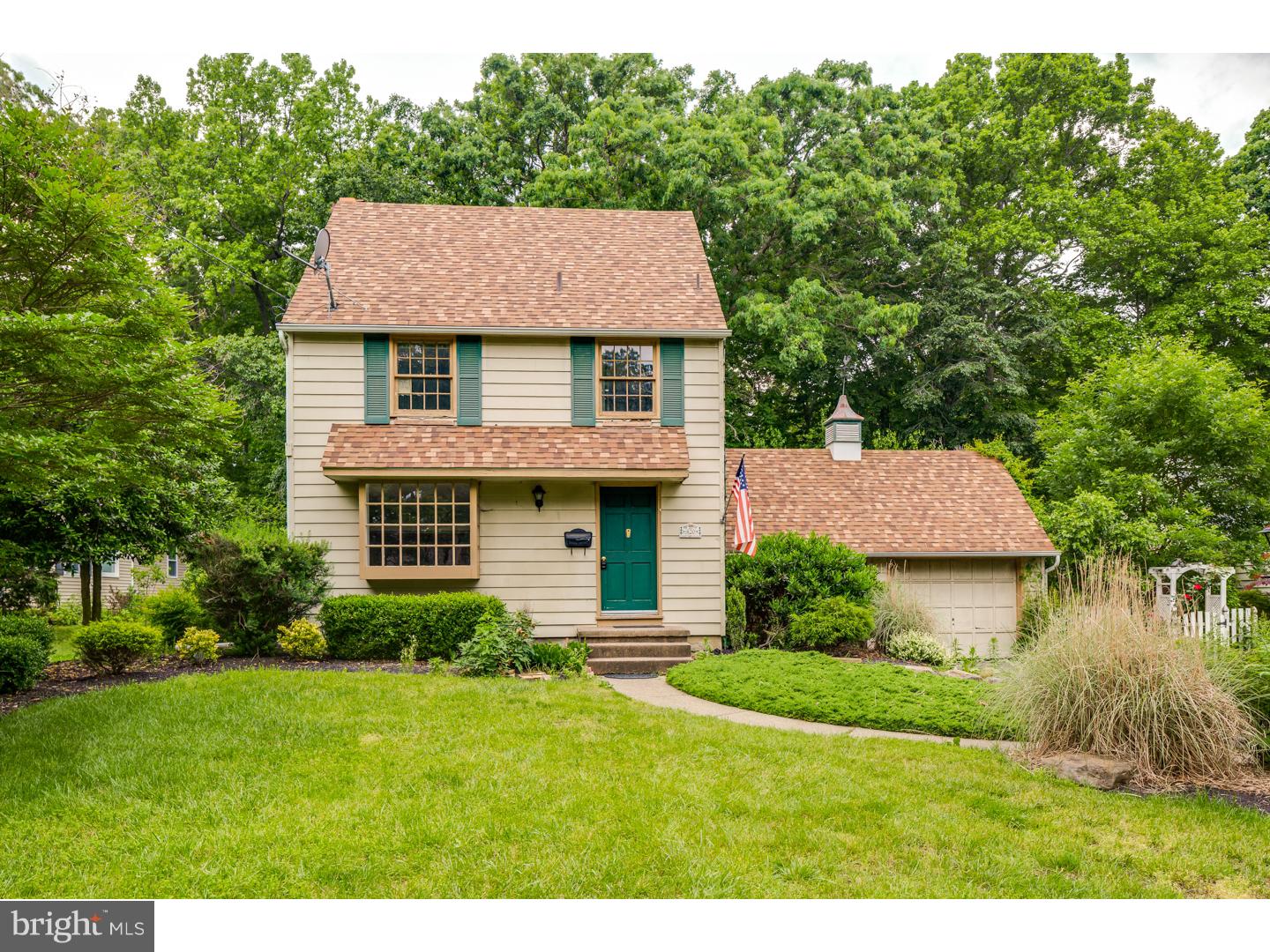 420 Covered Bridge Road Cherry Hill, NJ 08034 - Photo 2 of 25