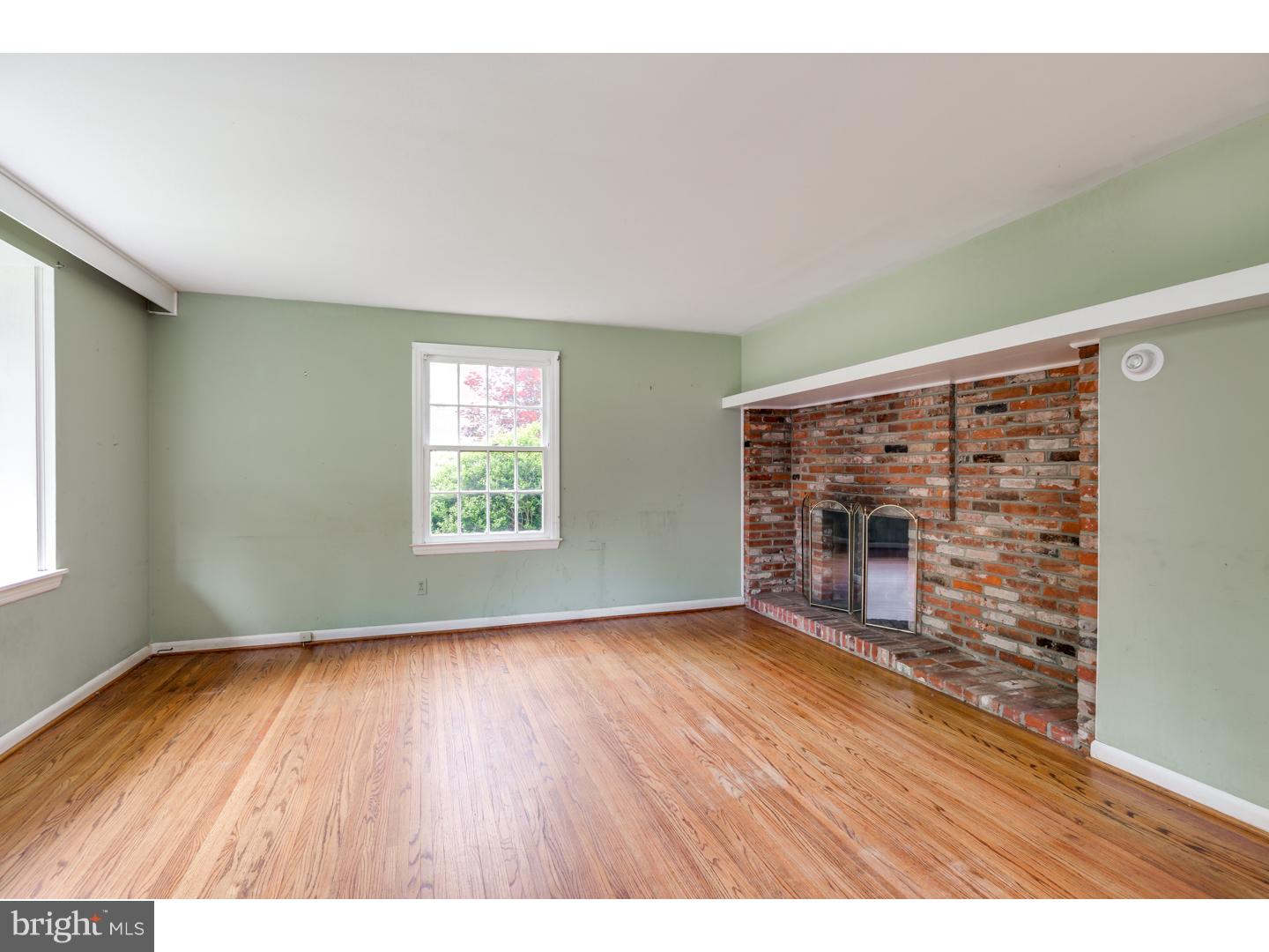 420 Covered Bridge Road Cherry Hill, NJ 08034 - Photo 3 of 25