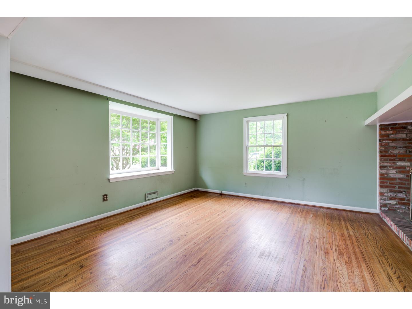 420 Covered Bridge Road Cherry Hill, NJ 08034 - Photo 4 of 25