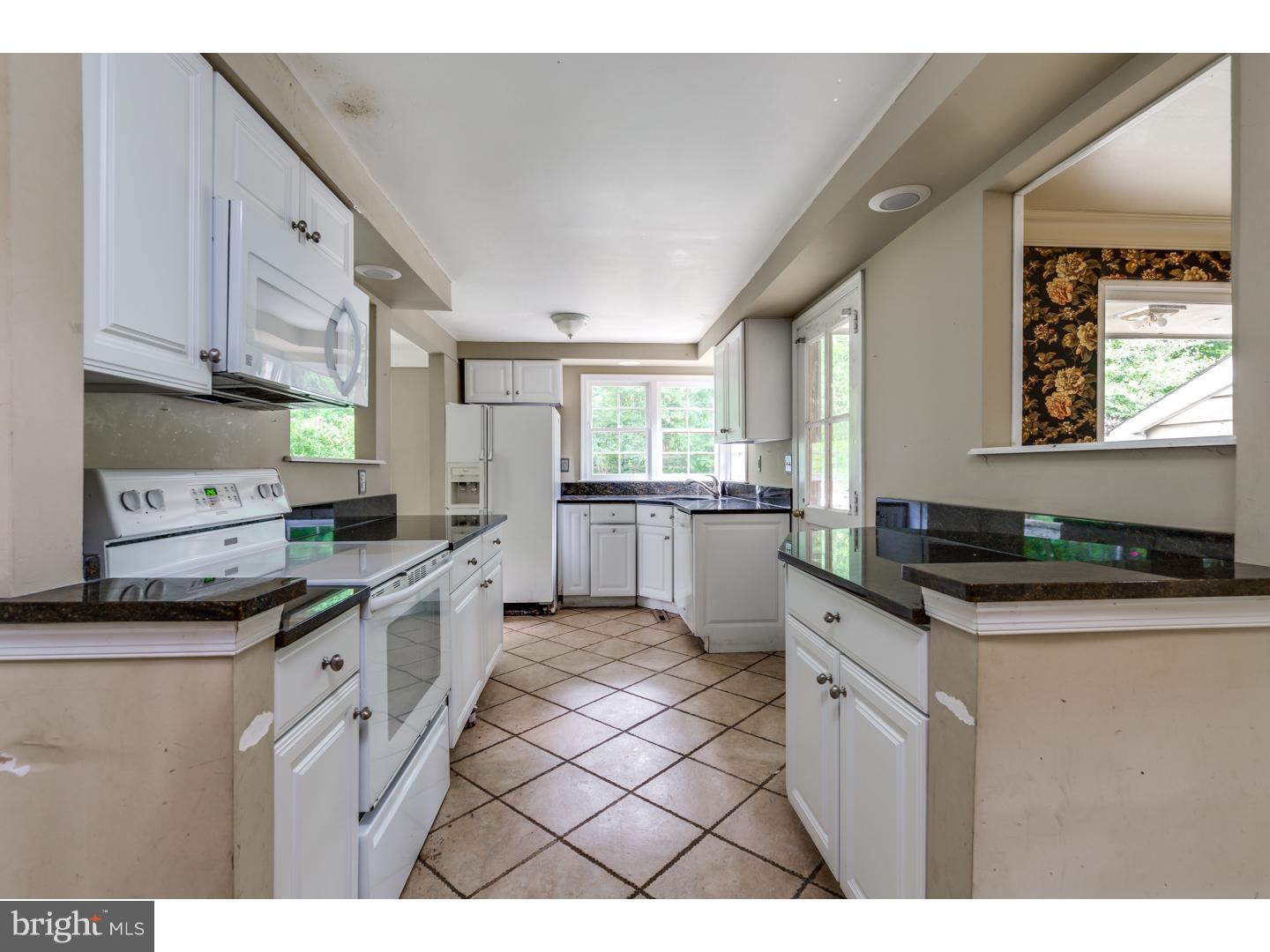 420 Covered Bridge Road Cherry Hill, NJ 08034 - Photo 7 of 25