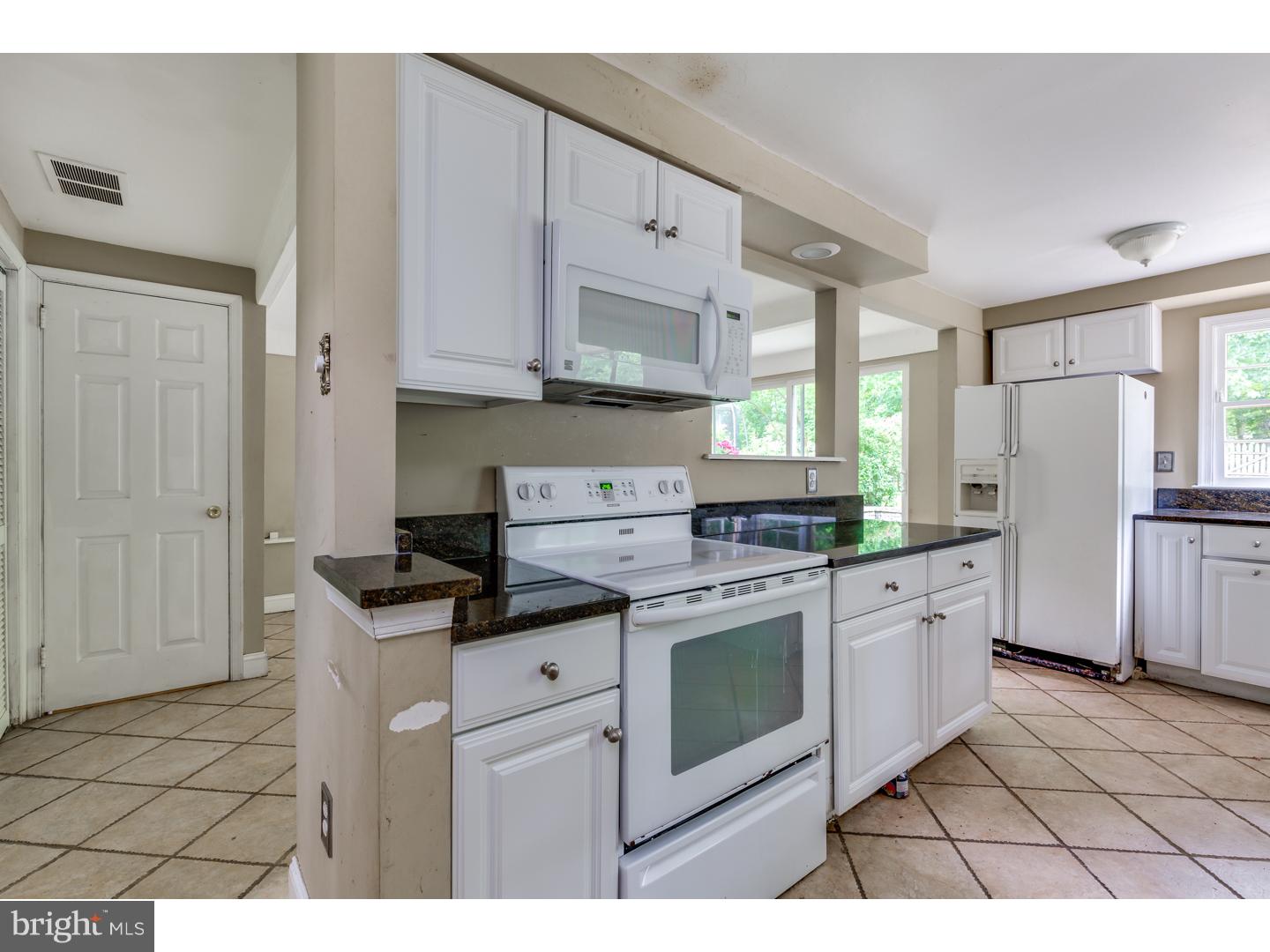 420 Covered Bridge Road Cherry Hill, NJ 08034 - Photo 8 of 25