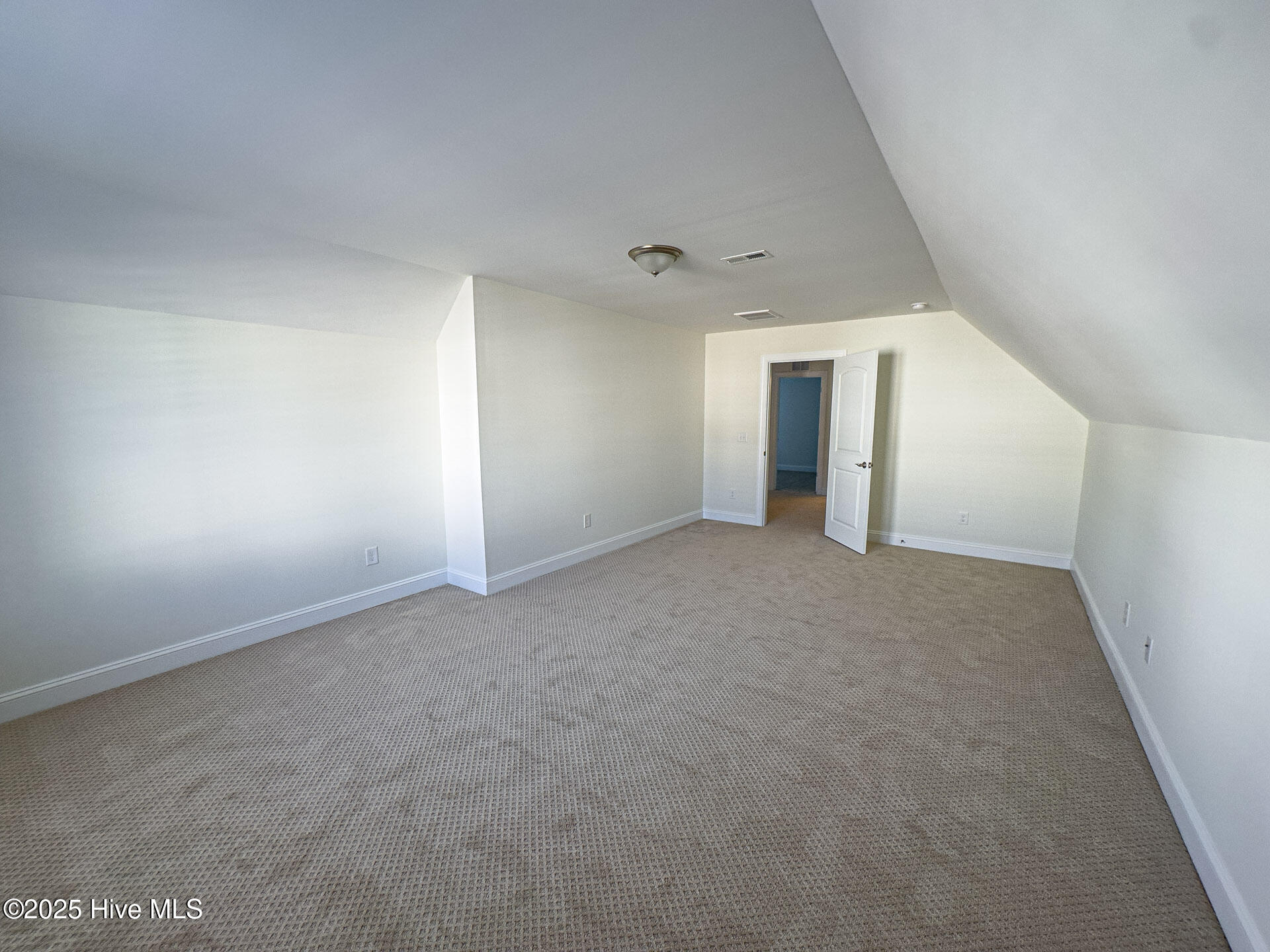 150 Freedom Park Road Beaufort, NC 28516 - Photo 18 of 32 Bonus Room or Additional Family Room