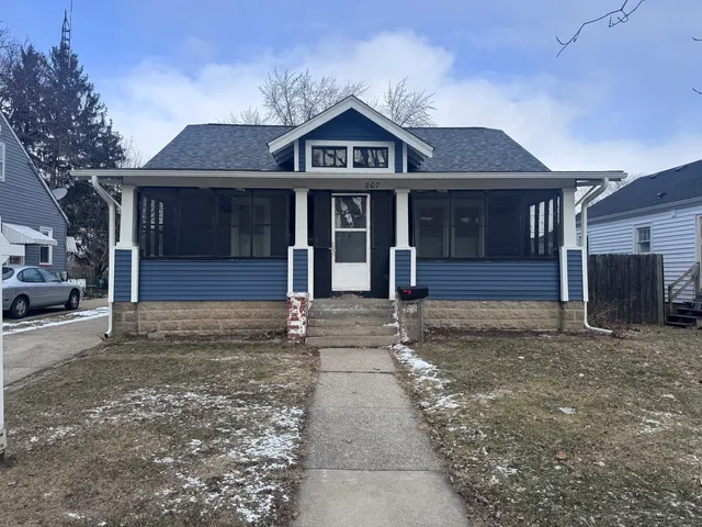 $264,900 | 807 Spruce Street, Aurora, IL 60506