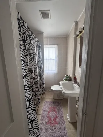 $264,900 | 807 Spruce Street, Aurora, IL 60506