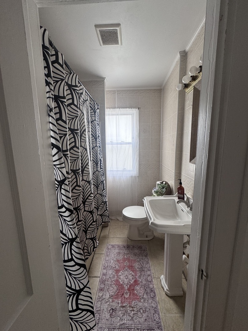 807 Spruce Street Aurora, IL 60506 - Photo 11 of 23