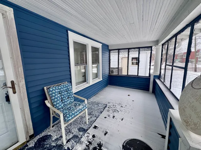 $264,900 | 807 Spruce Street, Aurora, IL 60506