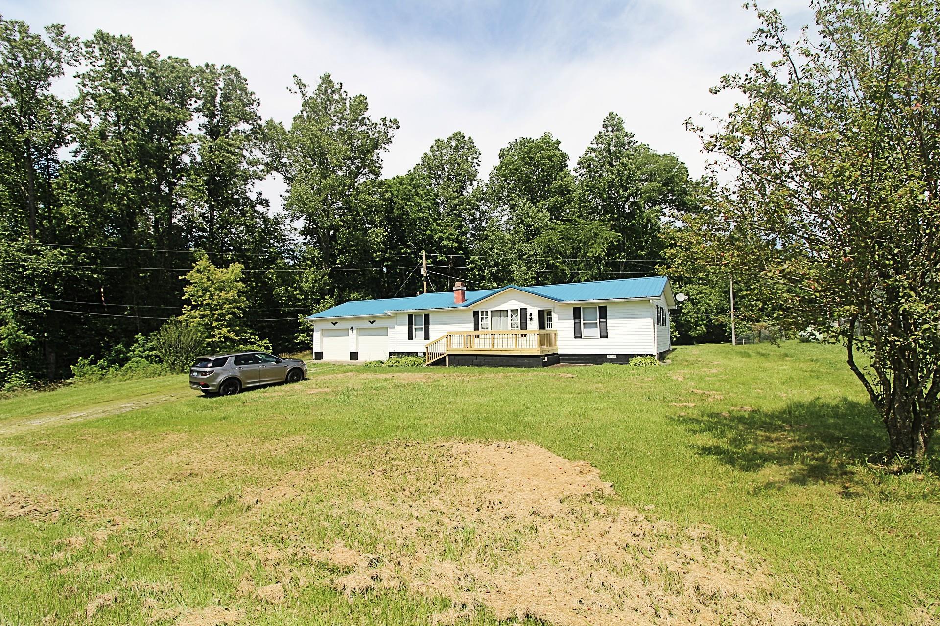 290 Cardinal Pt Road Greenup, KY 41144 - Photo 1 of 19