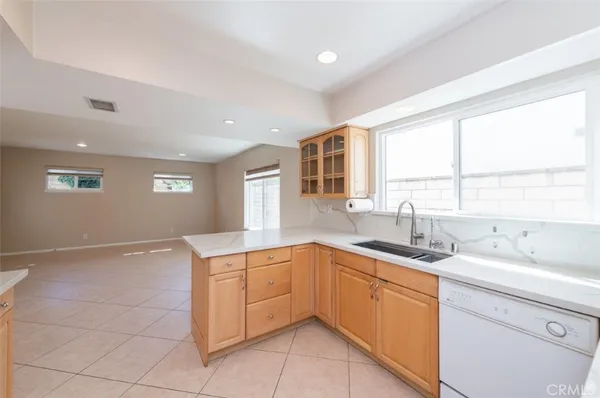 $6,500 | 30 Gillman Street, Irvine, CA 92612