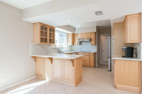 $6,500 | 30 Gillman Street, Irvine, CA 92612