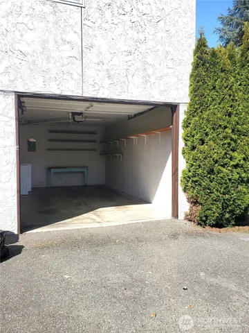 $1,398,000 | 8854 Interlake Avenue North, Seattle, WA 98103