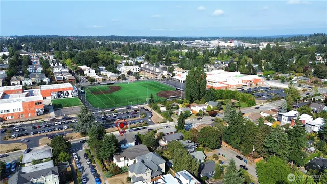 $1,398,000 | 8854 Interlake Avenue North, Seattle, WA 98103