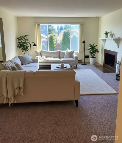 $1,398,000 | 8854 Interlake Avenue North, Seattle, WA 98103