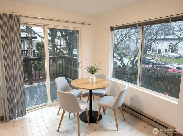 $1,398,000 | 8854 Interlake Avenue North, Seattle, WA 98103