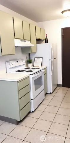 $1,398,000 | 8854 Interlake Avenue North, Seattle, WA 98103