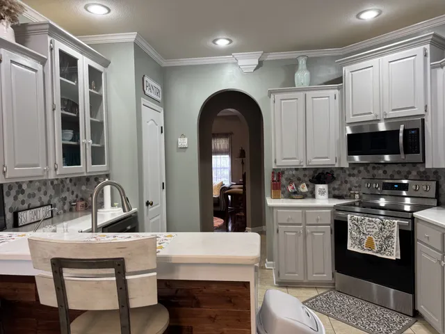 $389,900 | 212 Sherborne Court, Florence, AL 35633