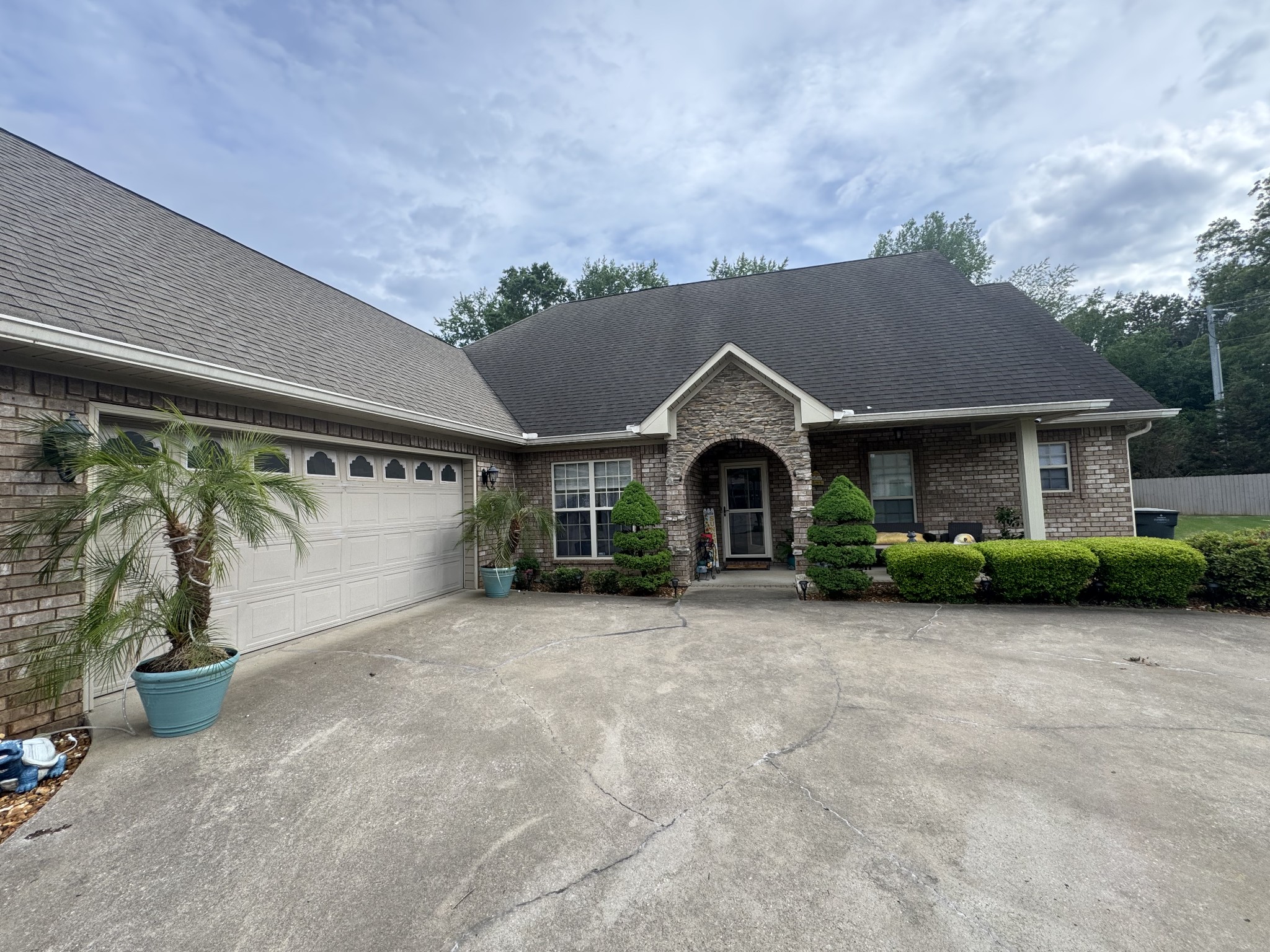 212 Sherborne Court Florence, AL 35633 - Photo 4 of 34