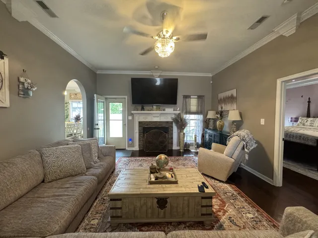 $389,900 | 212 Sherborne Court, Florence, AL 35633