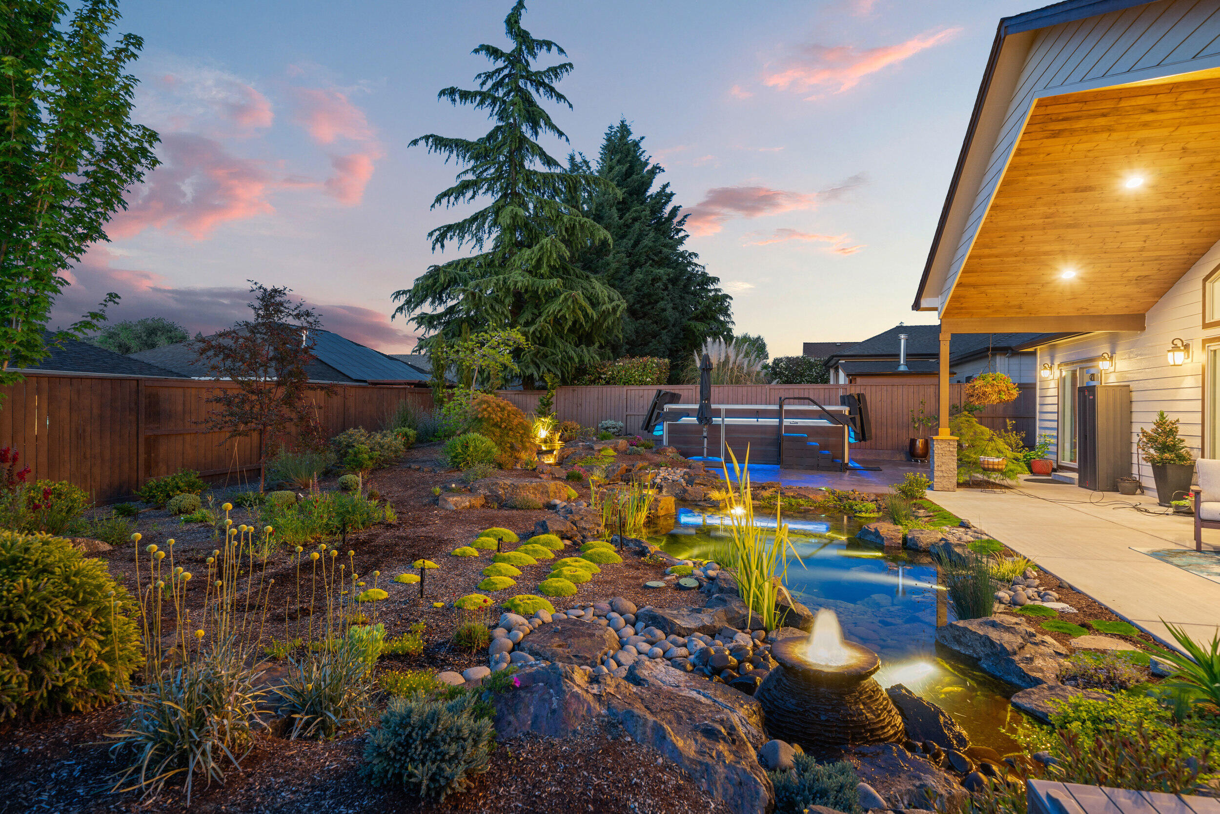 983 Pumpkin Ridge Eagle Point, OR 97524 - Photo 4 of 44 48_983 pumpkin rdg, eagle point, or 9752